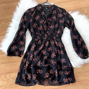 BEAUTIFUL FLOWY DRESS 🖤